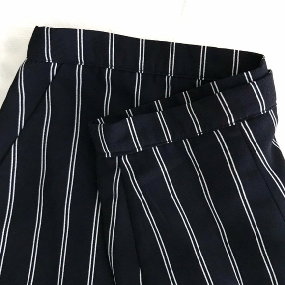 Forever 21 Dark Navy Stripped Mini Skirt - Picture 3 of 7